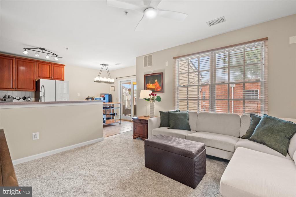 709 MASSEY LANE Unit: B