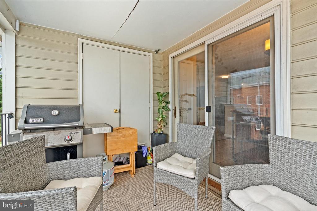 709 MASSEY LANE Unit: B