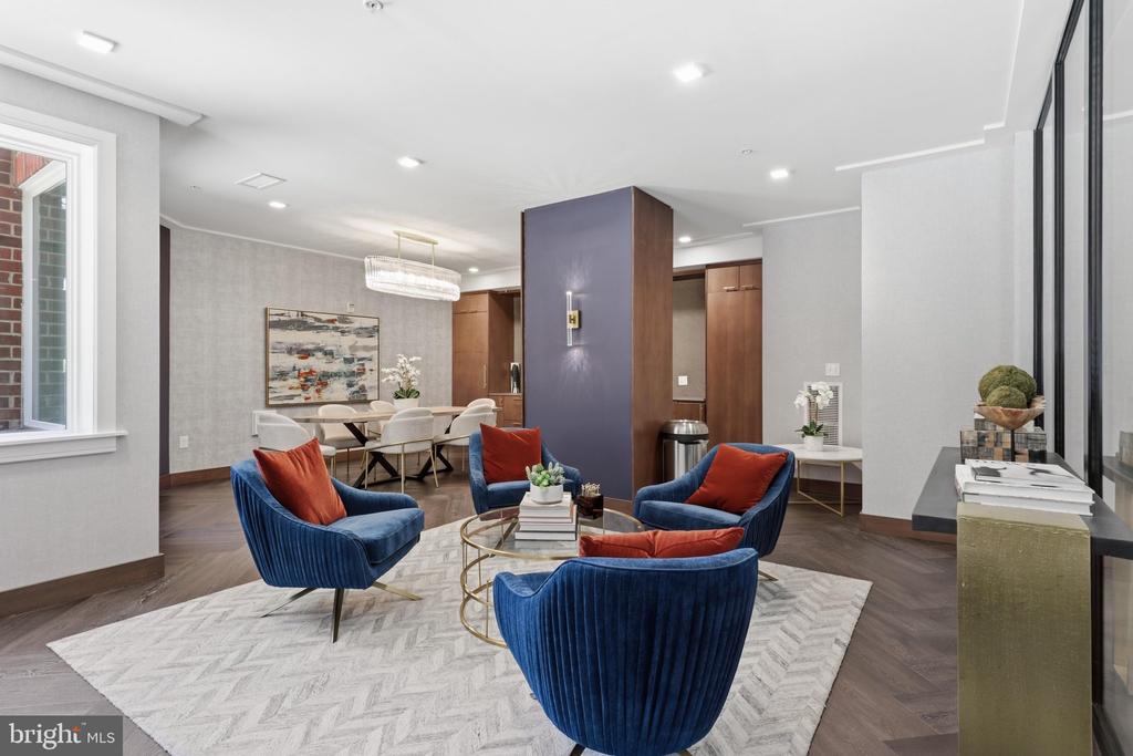 625 SLATERS LANE Unit: G-03