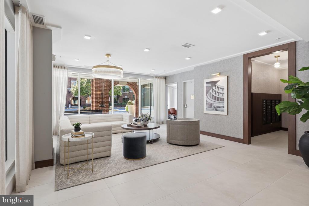 625 SLATERS LANE Unit: G-03