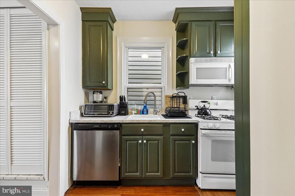 117 PAYNE STREET N Unit: 2