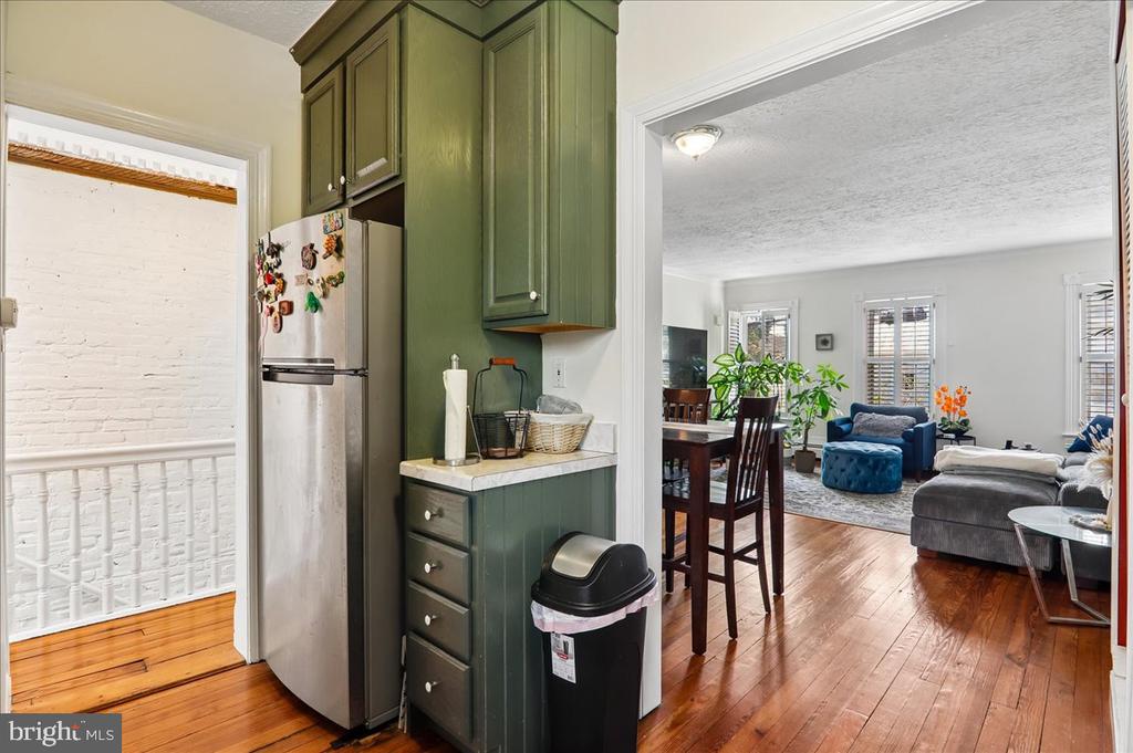 117 PAYNE STREET N Unit: 2