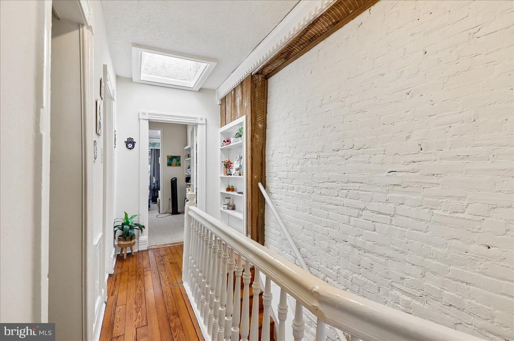 117 PAYNE STREET N Unit: 2