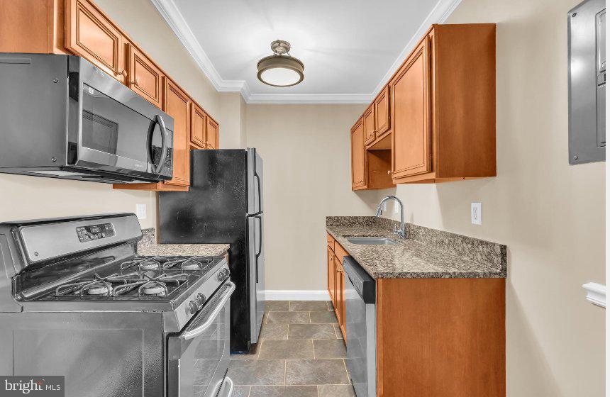 922 S WASHINGTON STREET Unit: 312