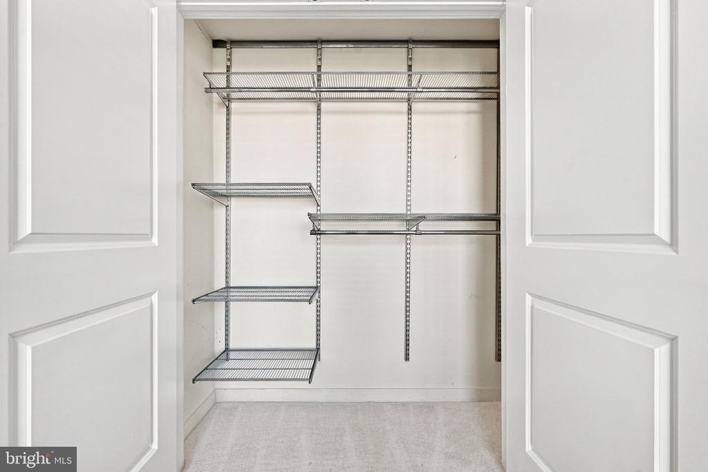 910 POWHATAN STREET Unit: 306N