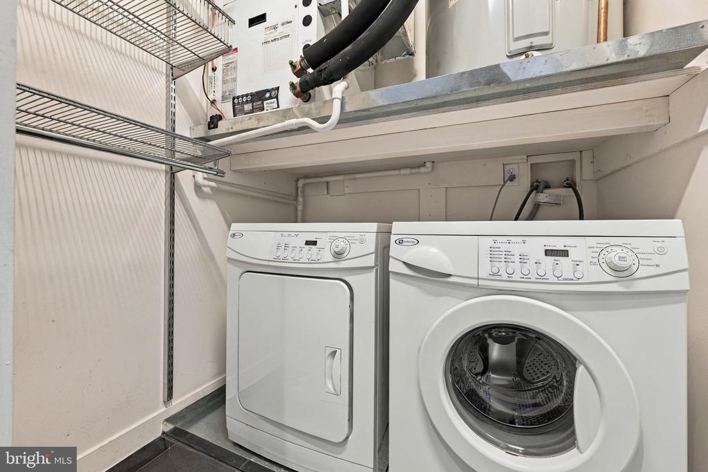 910 POWHATAN STREET Unit: 306N