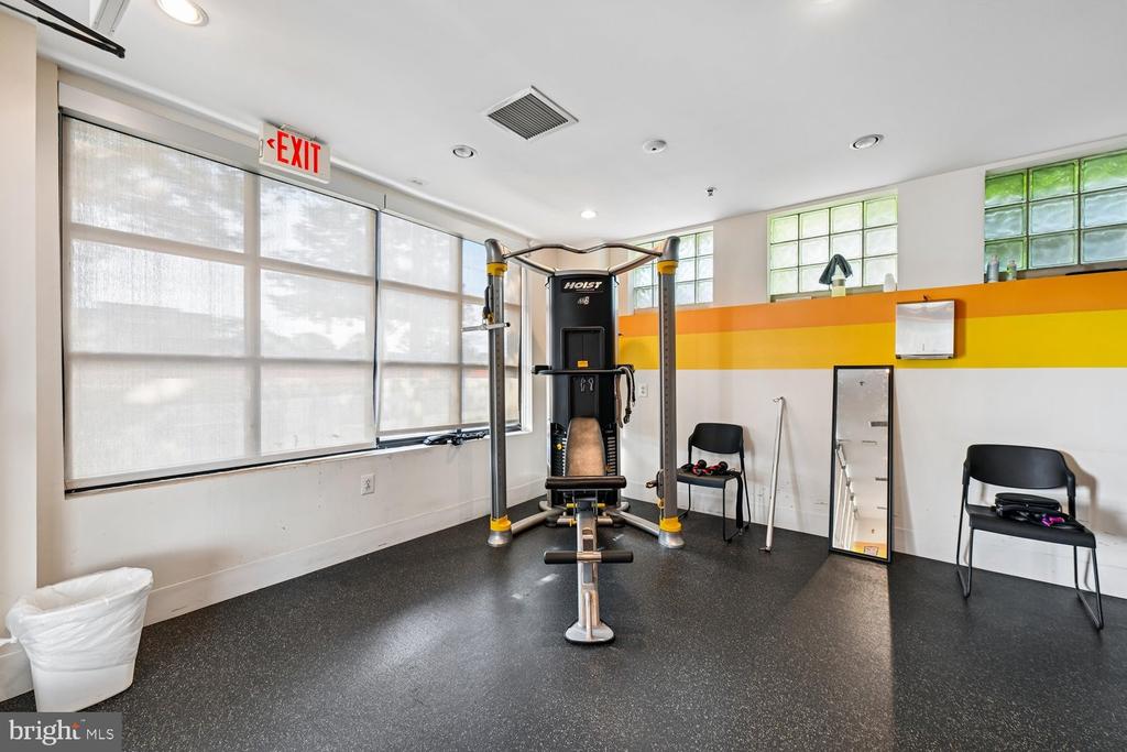 181 E REED AVENUE E Unit: 203