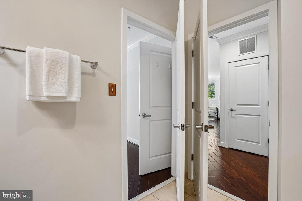 181 E REED AVENUE E Unit: 203