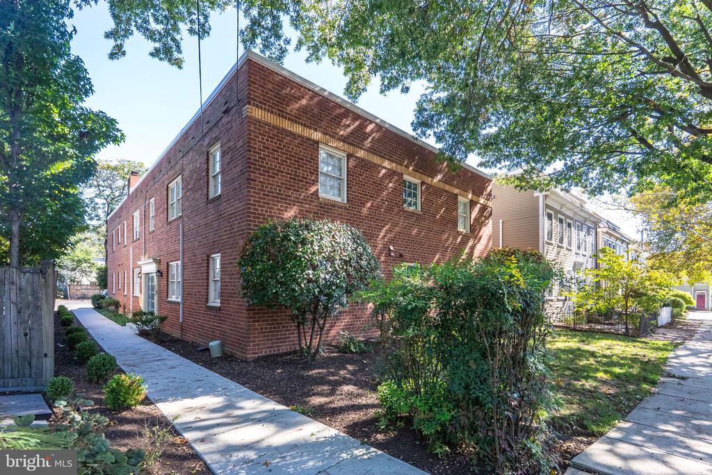 415 N WEST STREET Unit: 3