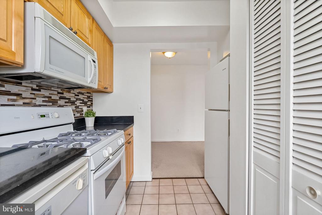 415 N WEST STREET Unit: 3