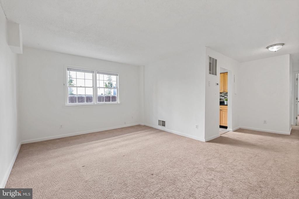 415 N WEST STREET Unit: 3