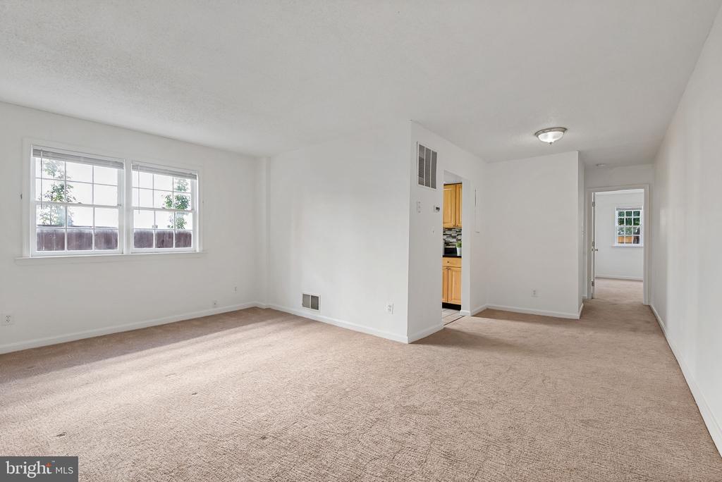 415 N WEST STREET Unit: 3