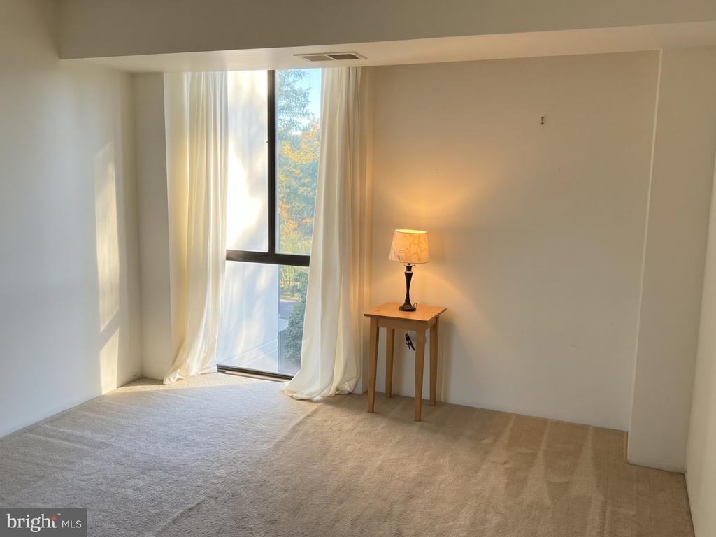 5300 HOLMES RUN PARKWAY Unit: 307