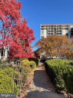 5300 HOLMES RUN PARKWAY Unit: 307