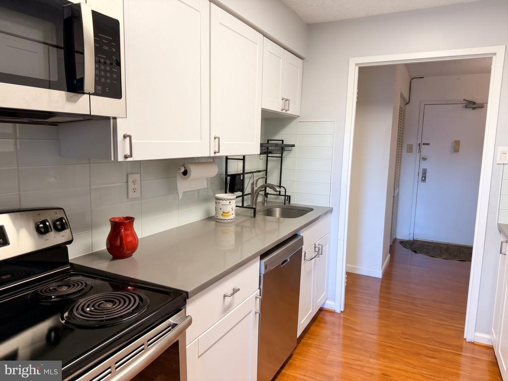 5300 HOLMES RUN PARKWAY Unit: 307
