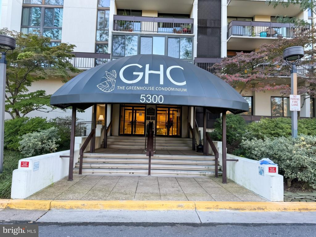 5300 HOLMES RUN PARKWAY Unit: 307