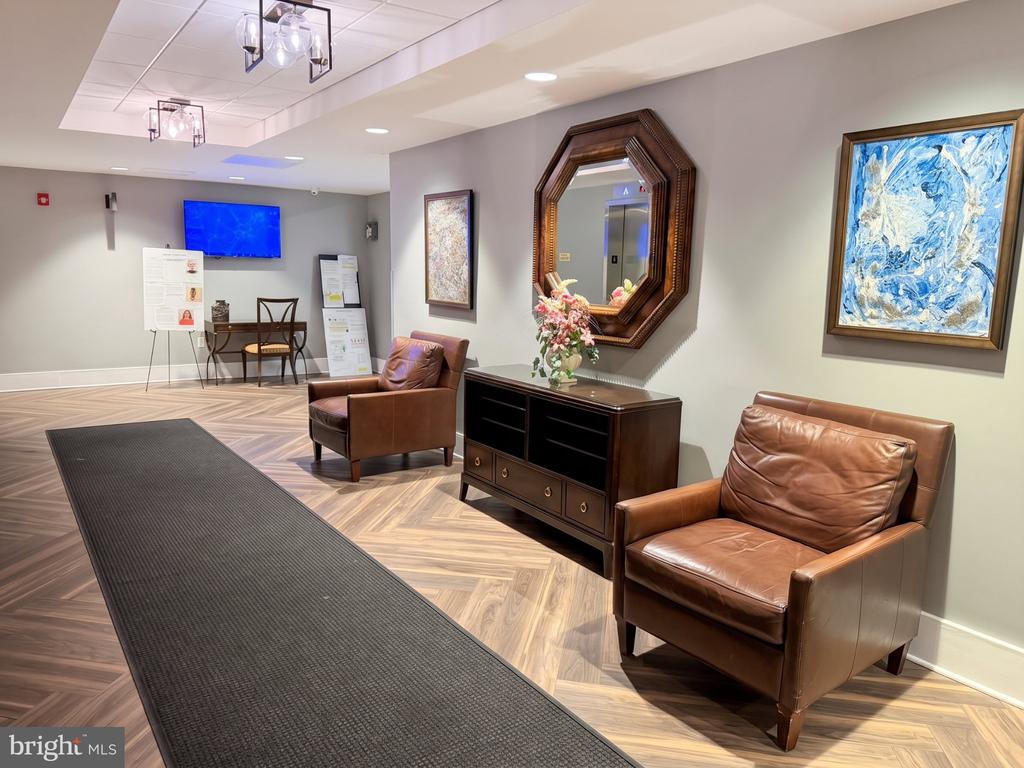 5300 HOLMES RUN PARKWAY Unit: 307