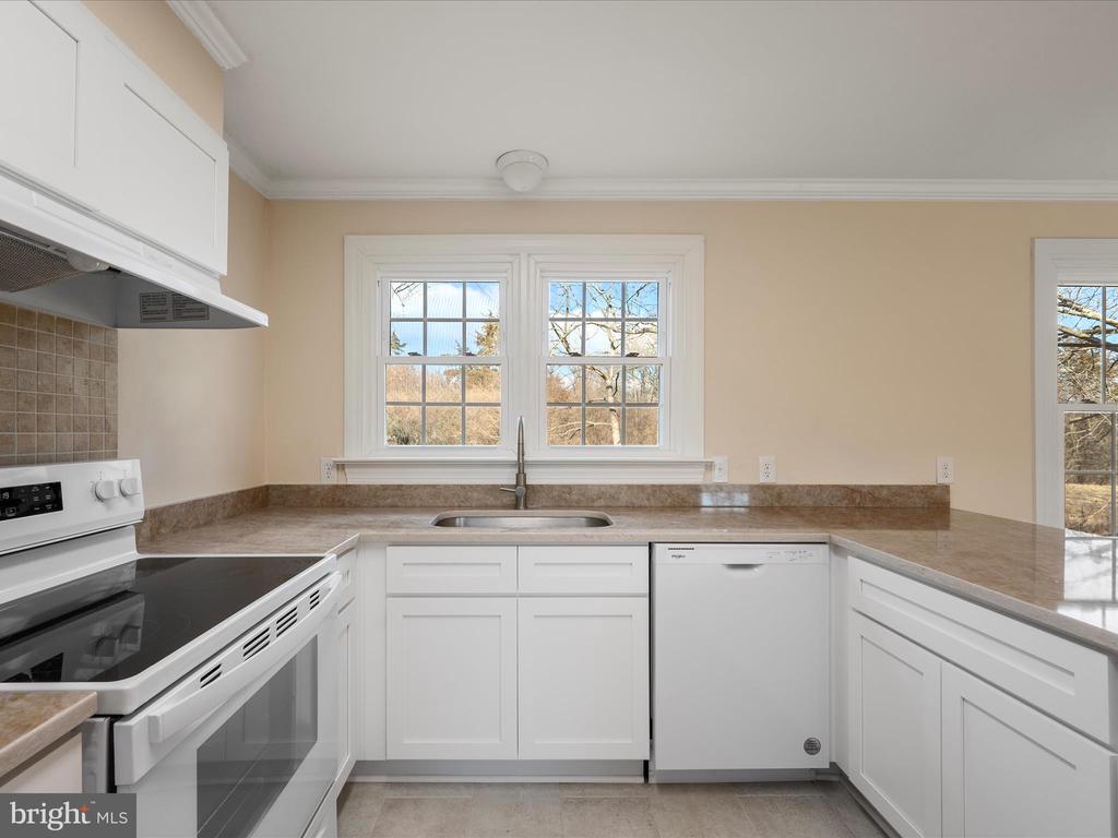 237 SUMMERVILLE ROAD