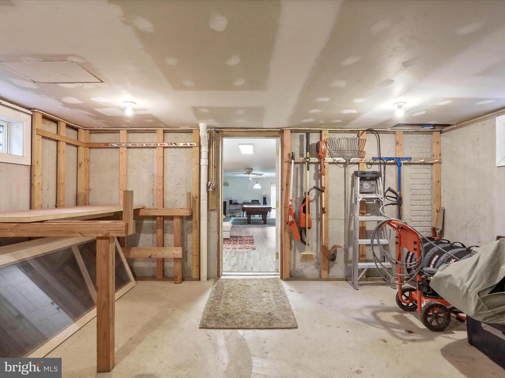 2671 PARSHALL ROAD