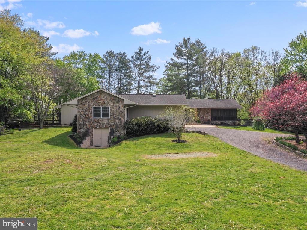 2671 PARSHALL ROAD