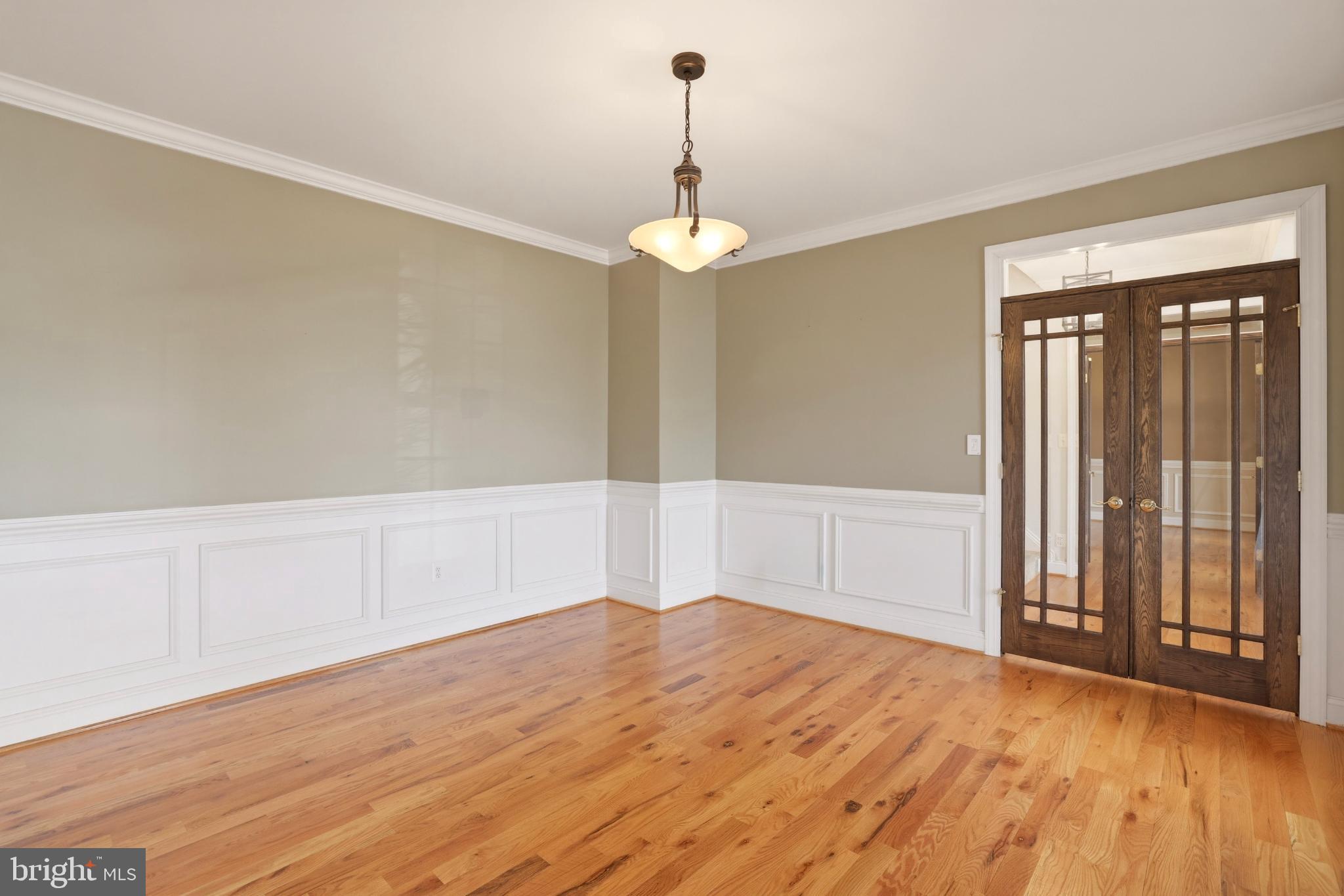 413 MONTGOMERY COURT