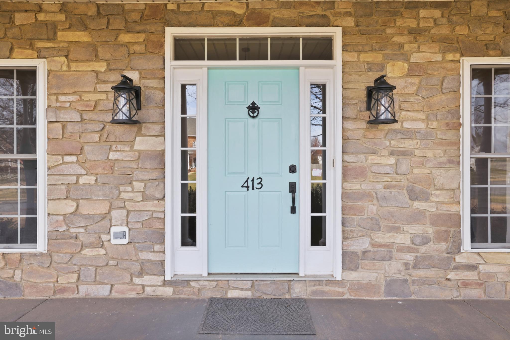 413 MONTGOMERY COURT