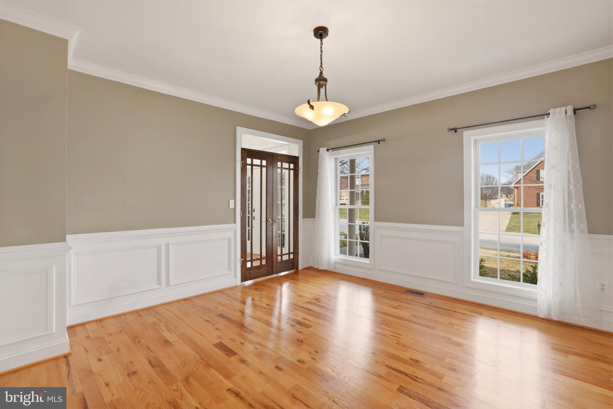 413 MONTGOMERY COURT