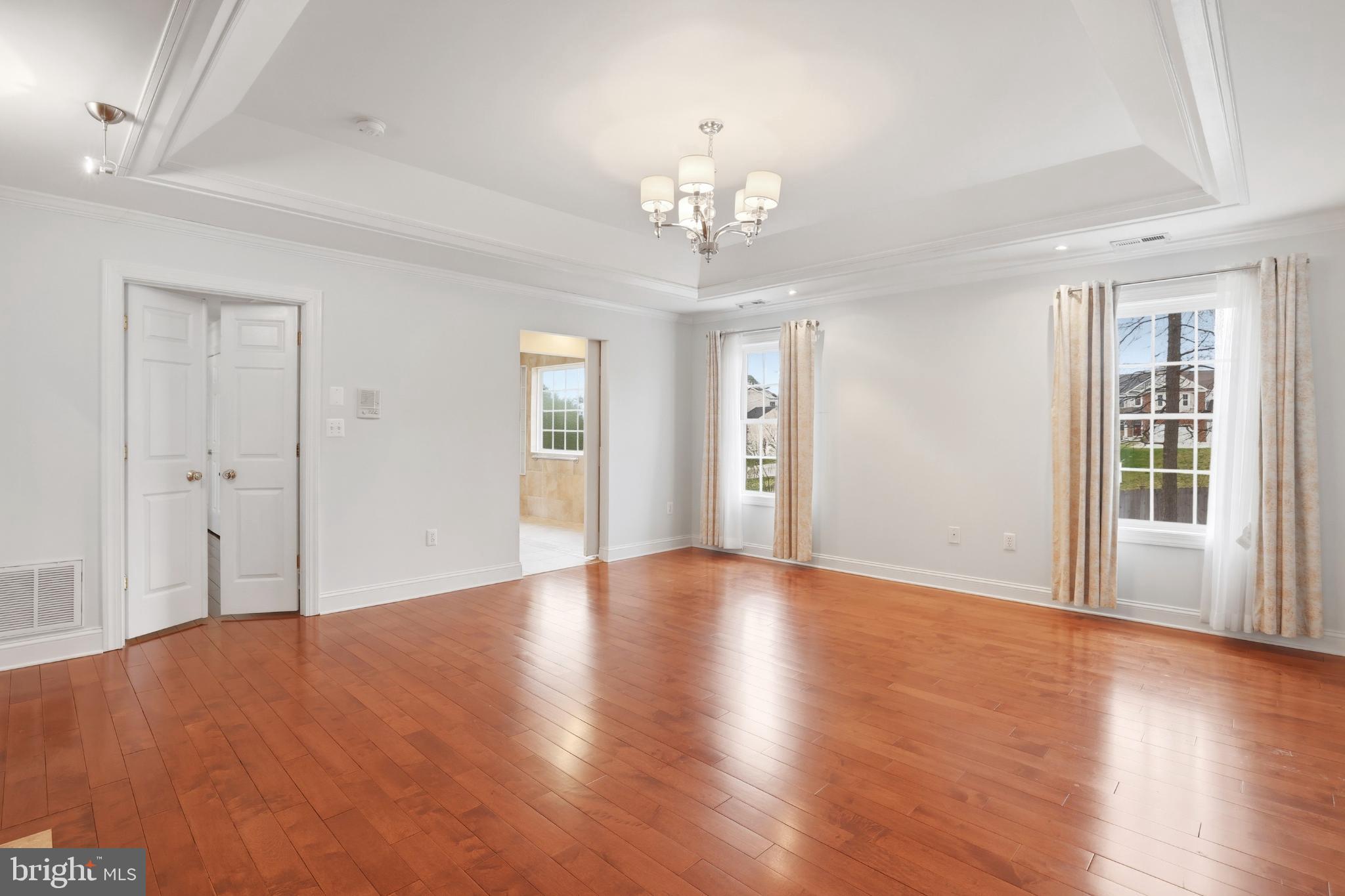 413 MONTGOMERY COURT