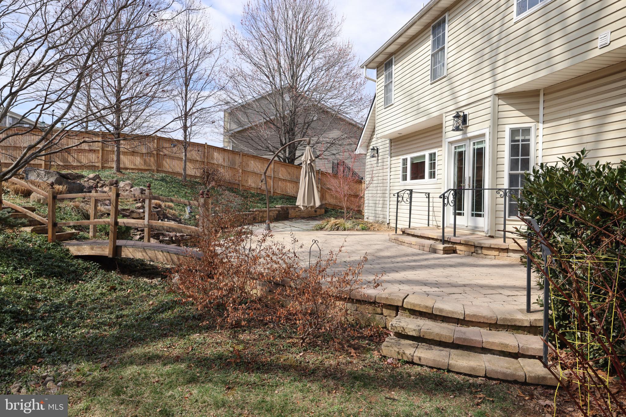413 MONTGOMERY COURT