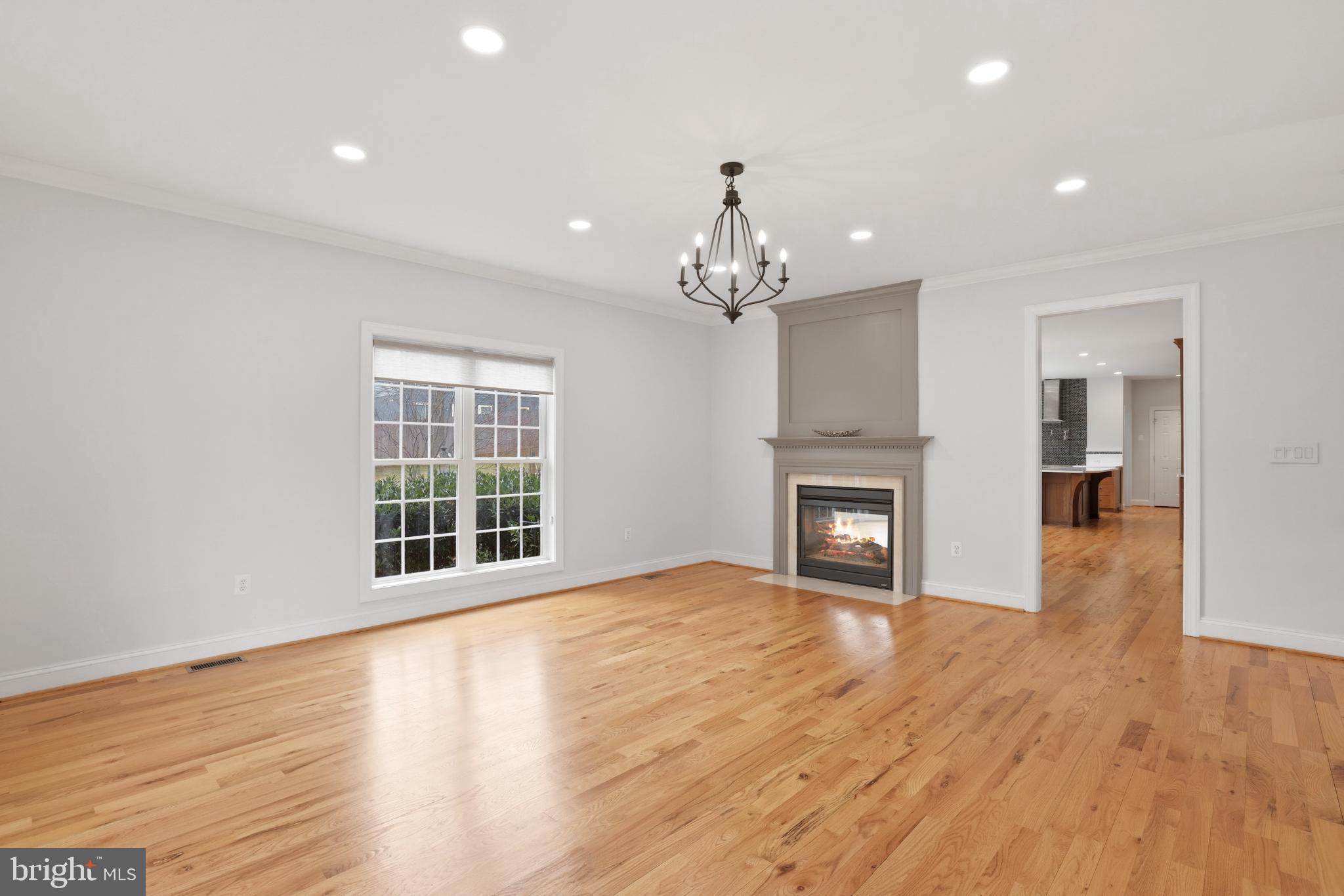 413 MONTGOMERY COURT