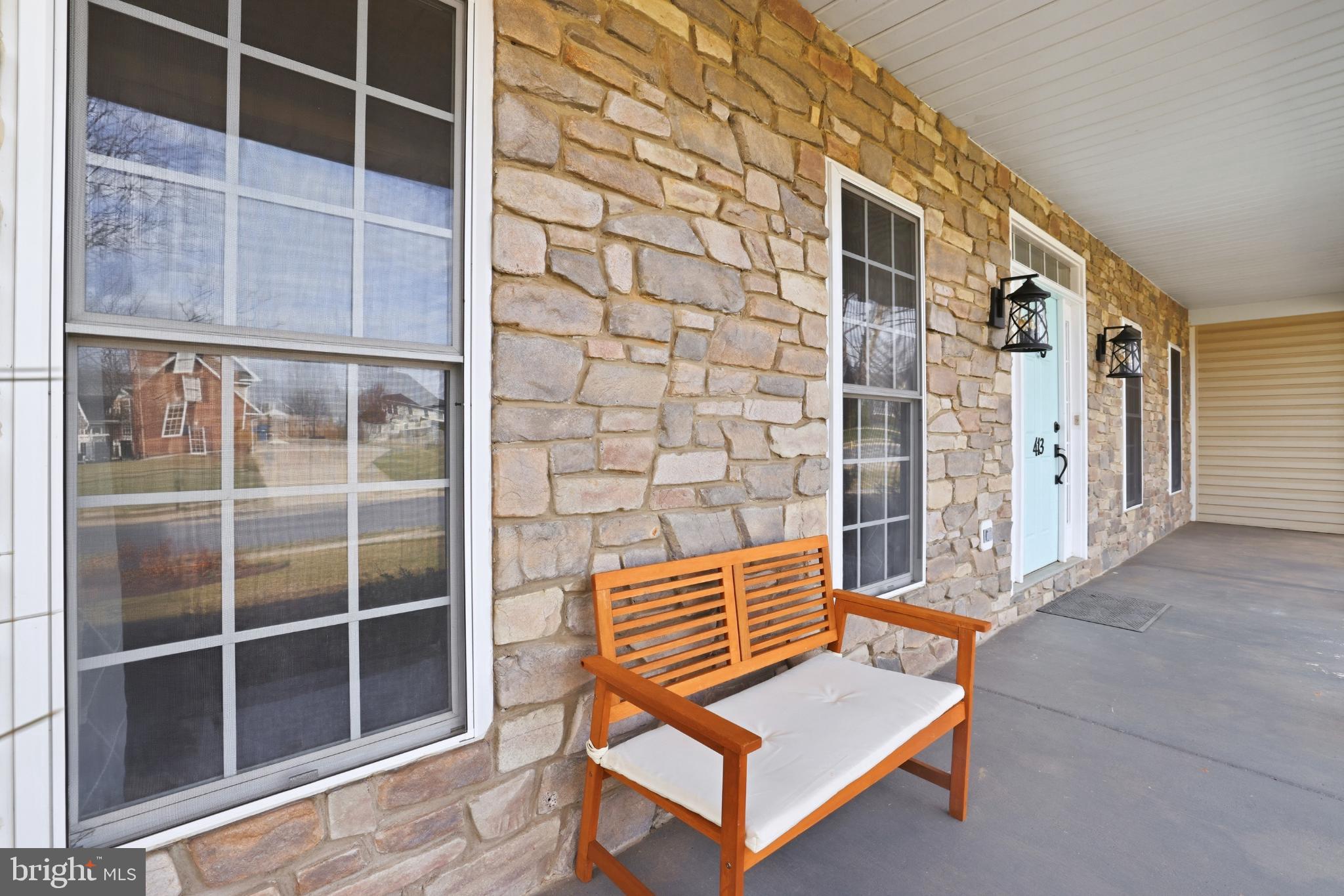 413 MONTGOMERY COURT