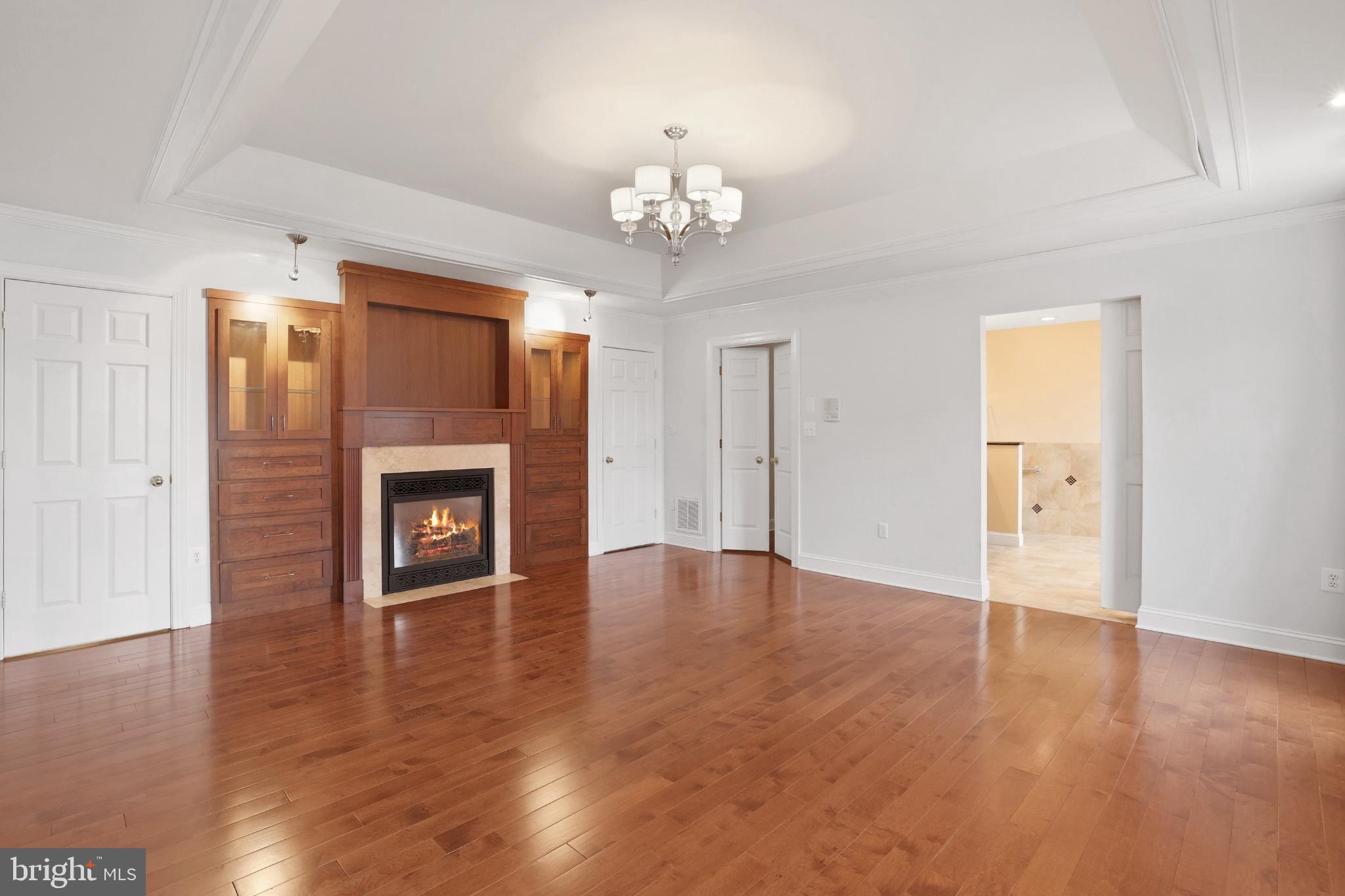 413 MONTGOMERY COURT