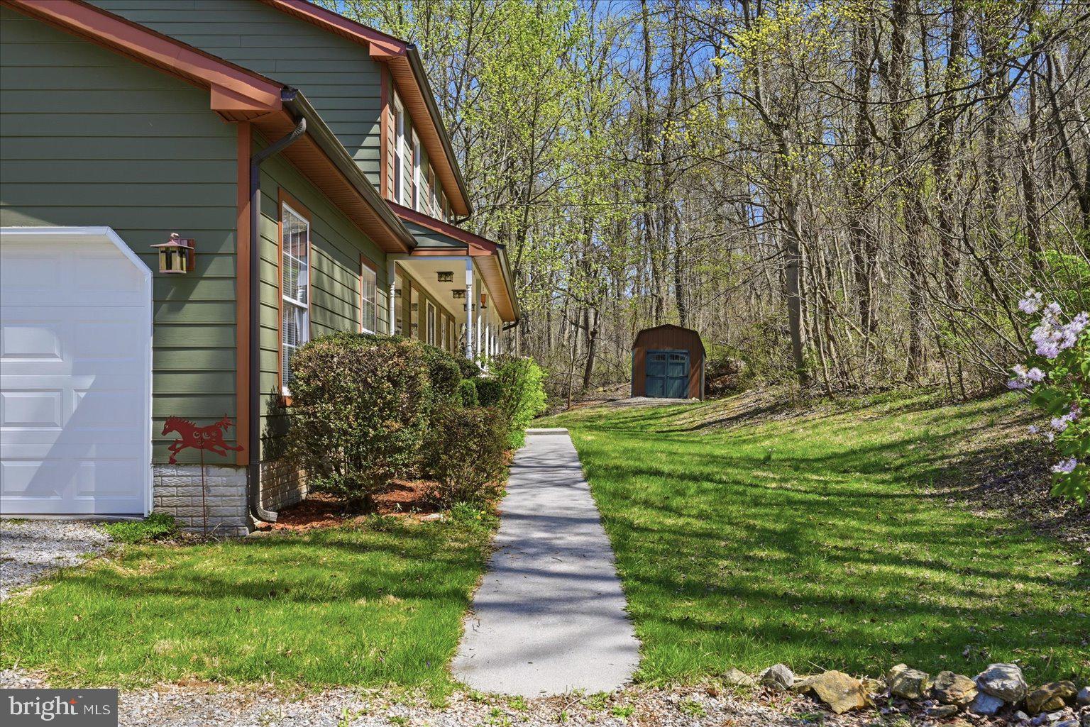 22009 BLUE RIDGE MTN ROAD