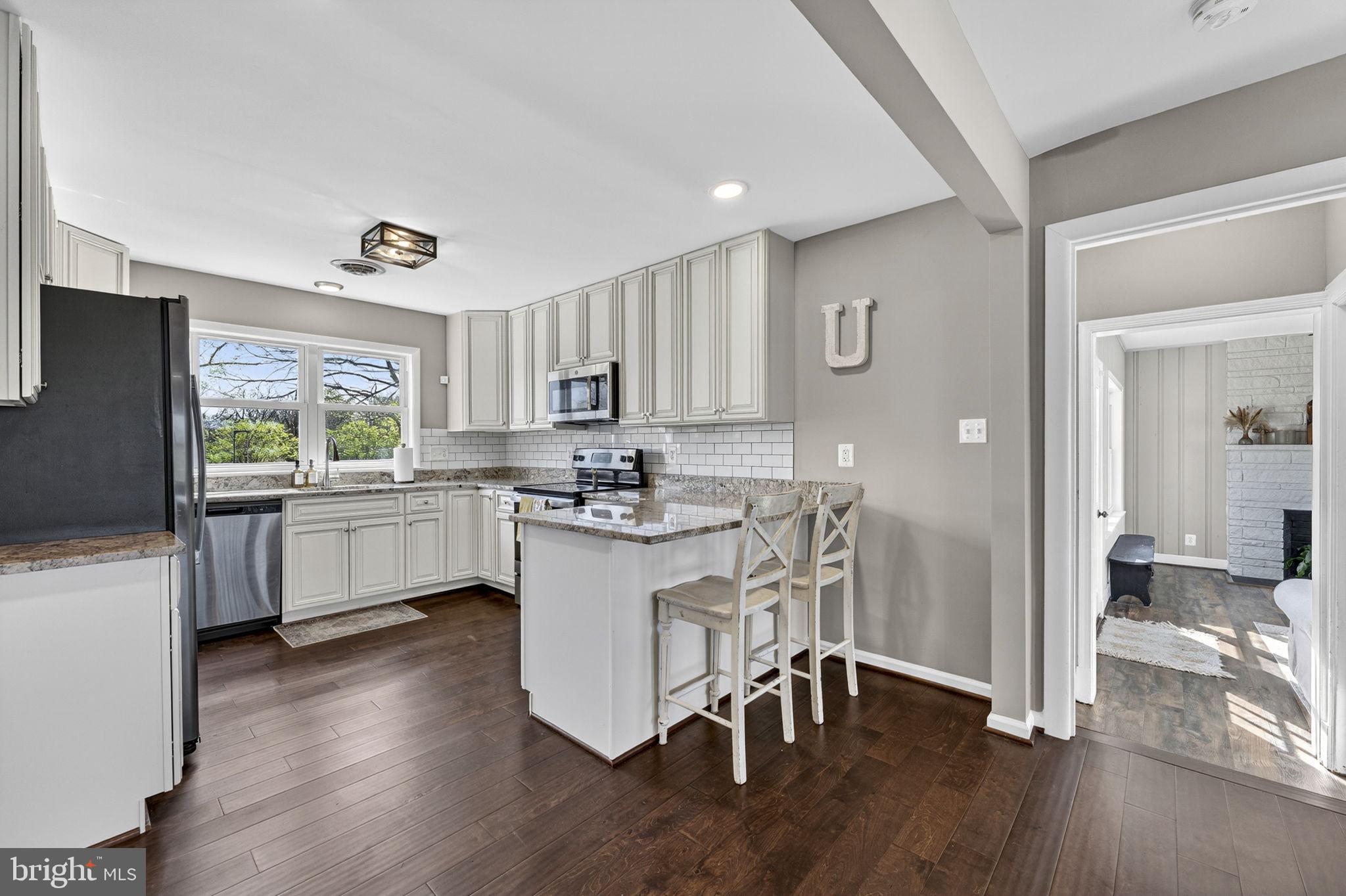 22 JACK ENDERS BOULEVARD