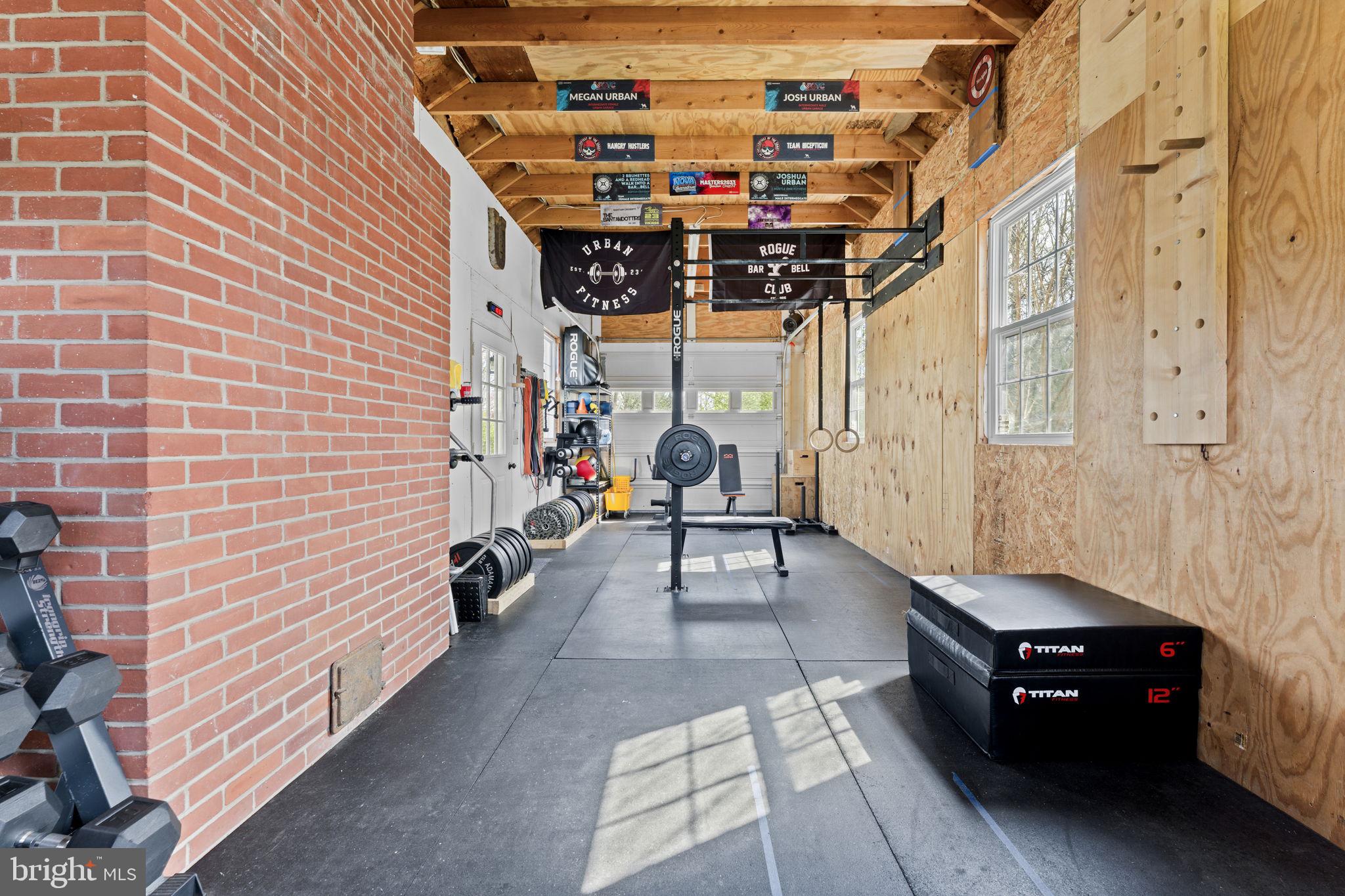 22 JACK ENDERS BOULEVARD