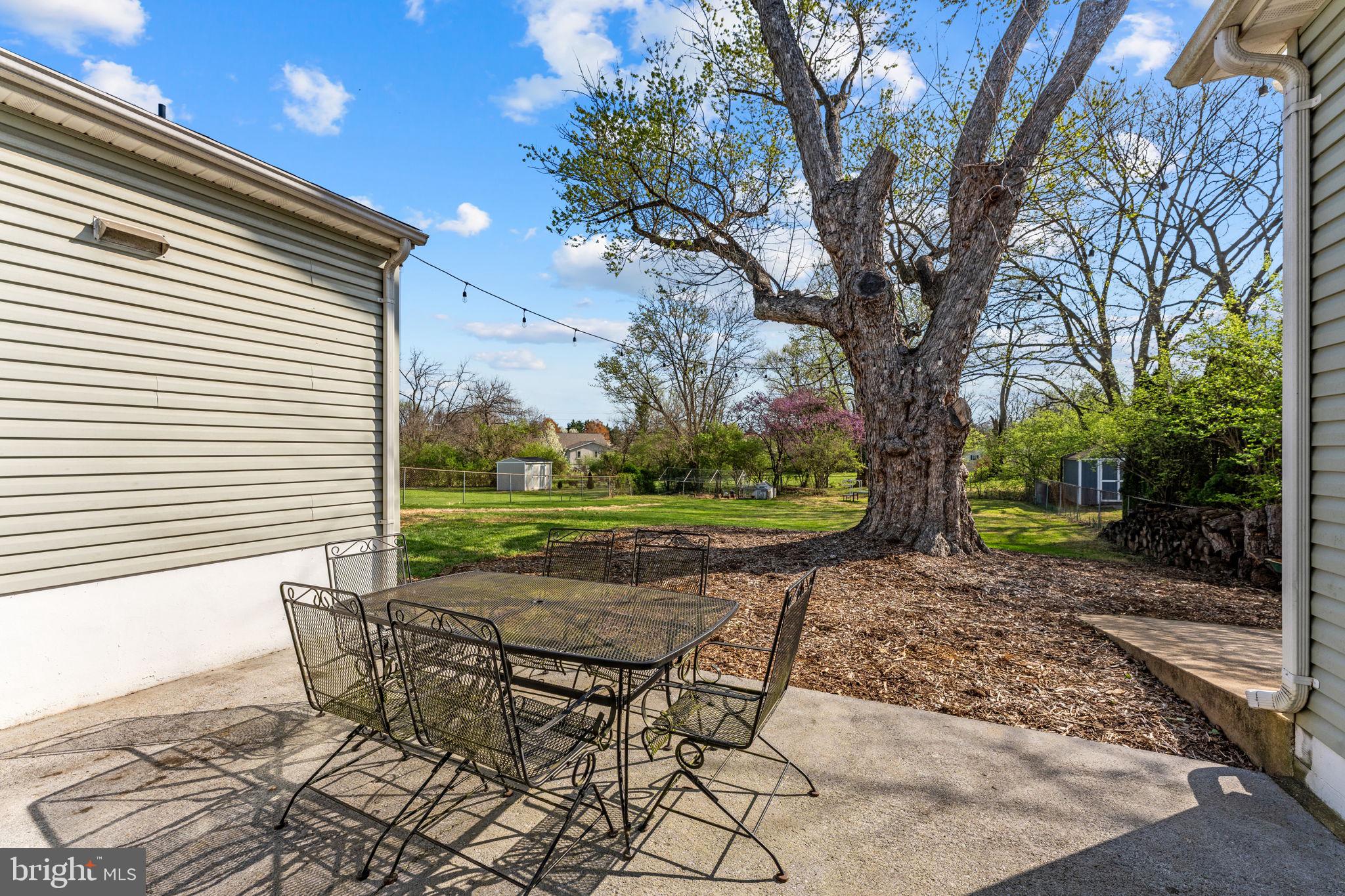 22 JACK ENDERS BOULEVARD