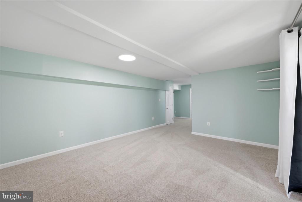 310 BRECKINRIDGE COURT