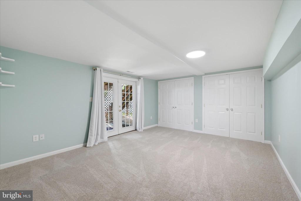 310 BRECKINRIDGE COURT