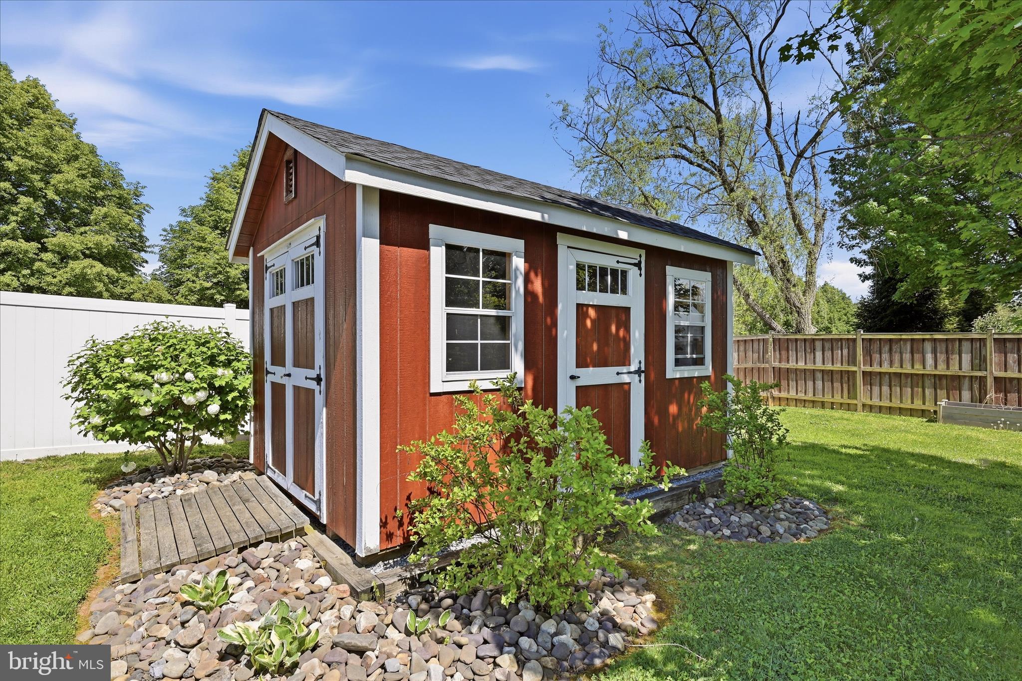 310 BRECKINRIDGE COURT