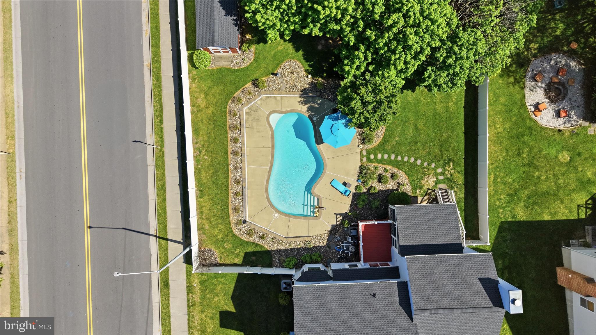 310 BRECKINRIDGE COURT