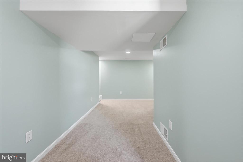 310 BRECKINRIDGE COURT