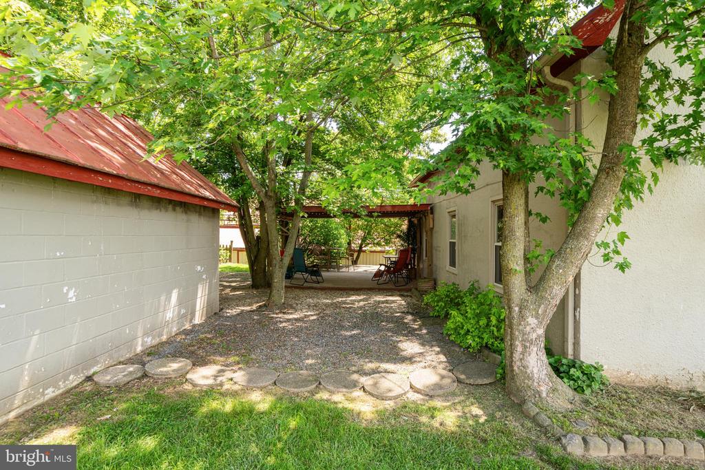 3637 MILLWOOD ROAD