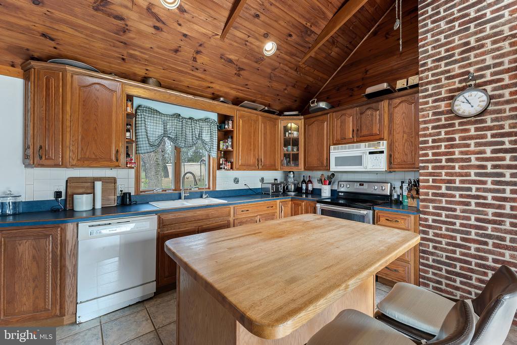 420 RUSSELL ROAD