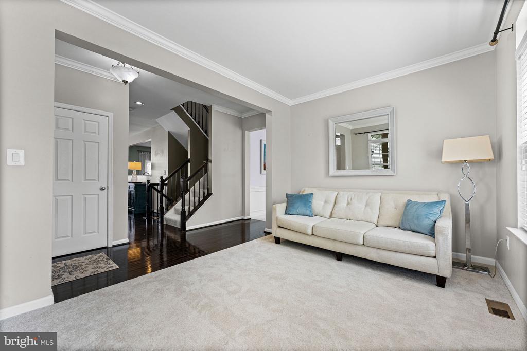 243 BRADFORD DRIVE