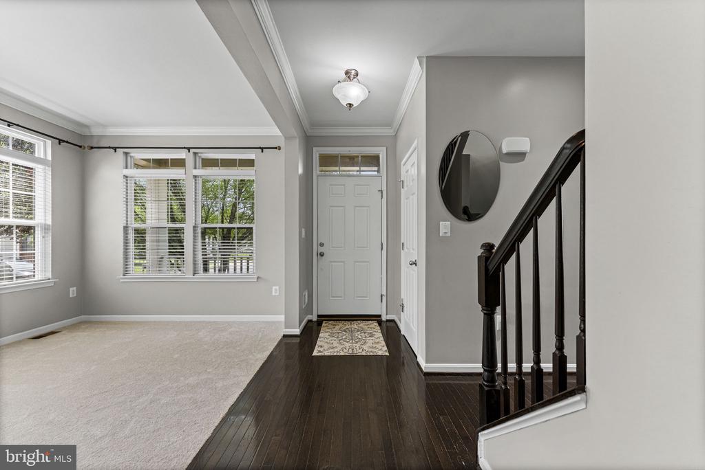 243 BRADFORD DRIVE