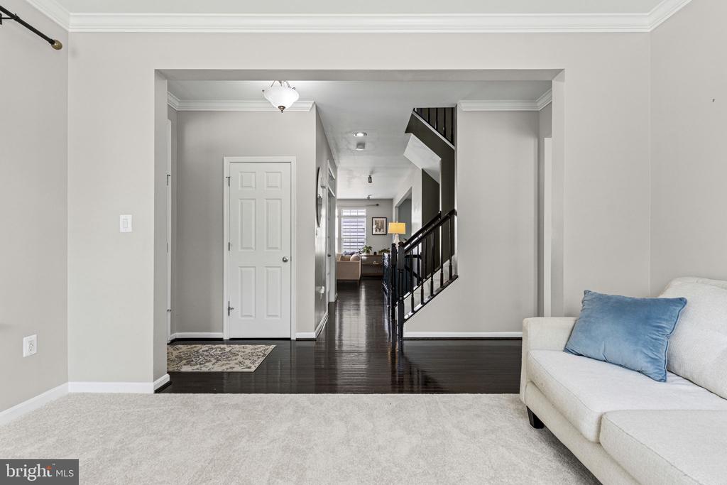243 BRADFORD DRIVE