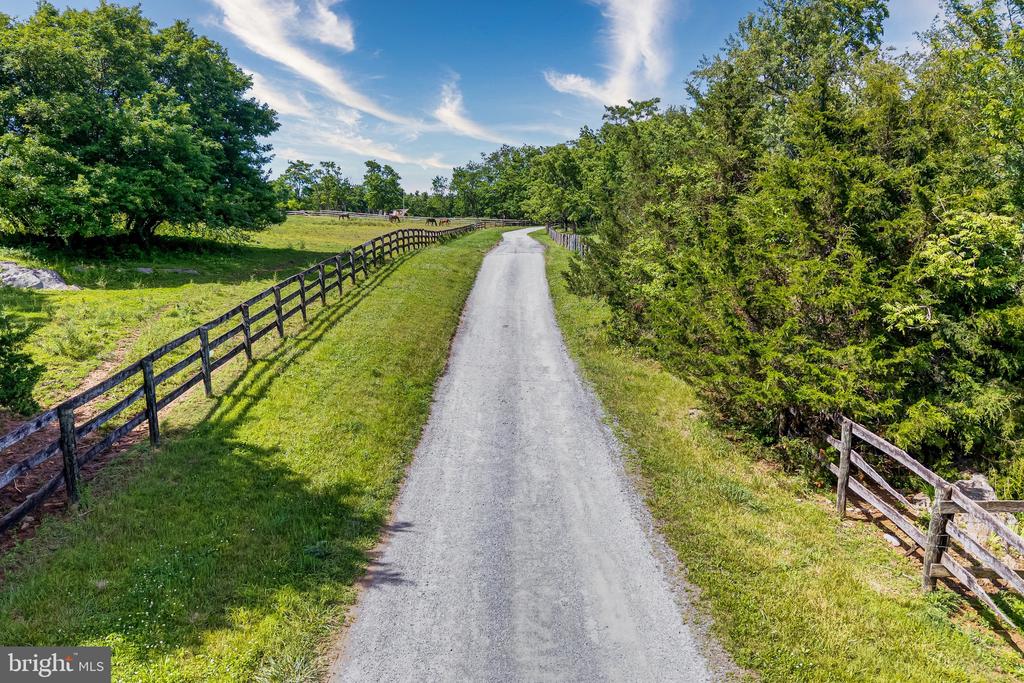 1683 WITHERS LARUE ROAD