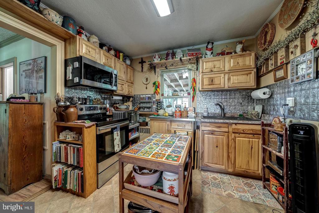 3637 MILLWOOD ROAD