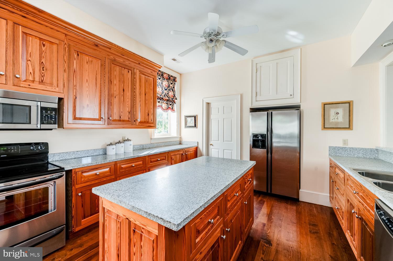 10456 BEAR CREEK RD