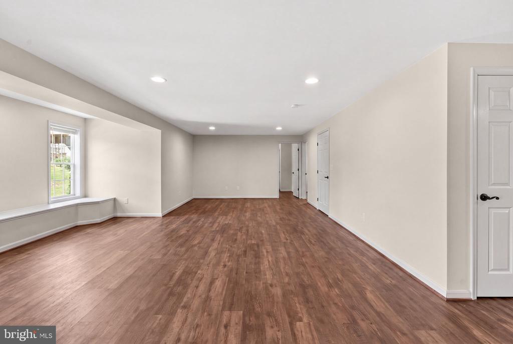 15616 GREAT BRIDGE LANE